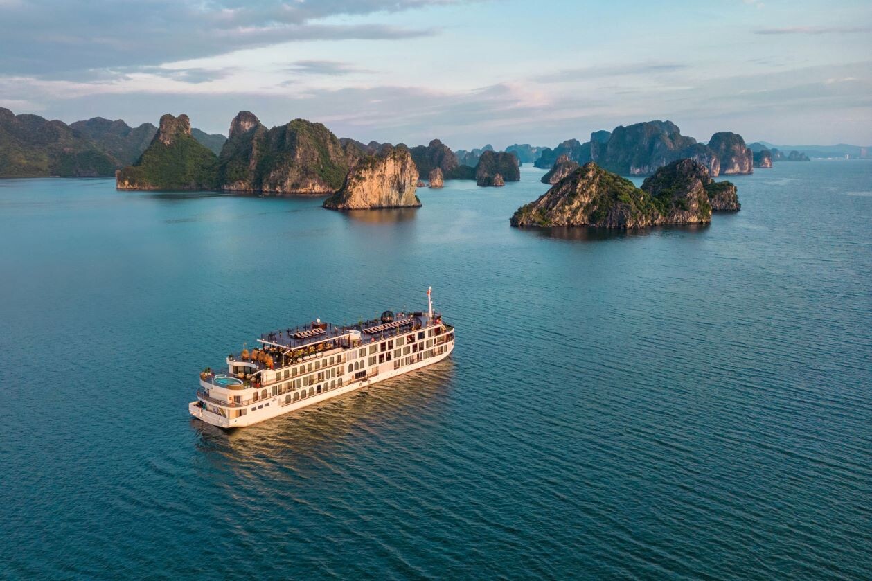 Indochine Premium Cruise 2 Days 1 Night
