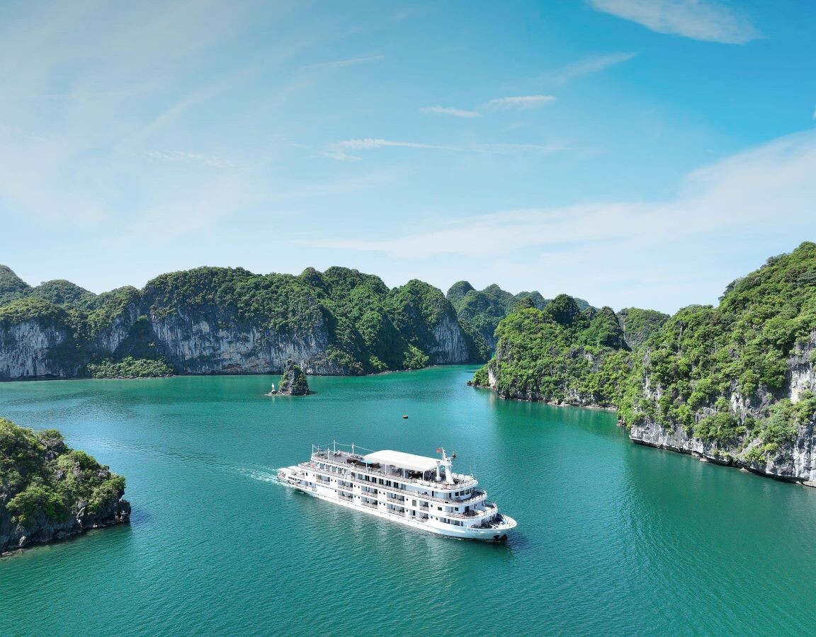 Paradise Legacy Cruise 2 Days 1 Night