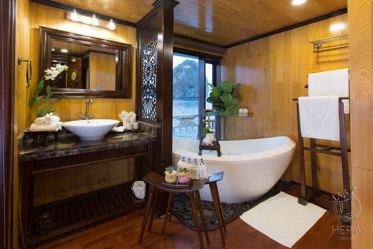 Hera Grand Luxury Cruise Earth Suite Cabin (1)