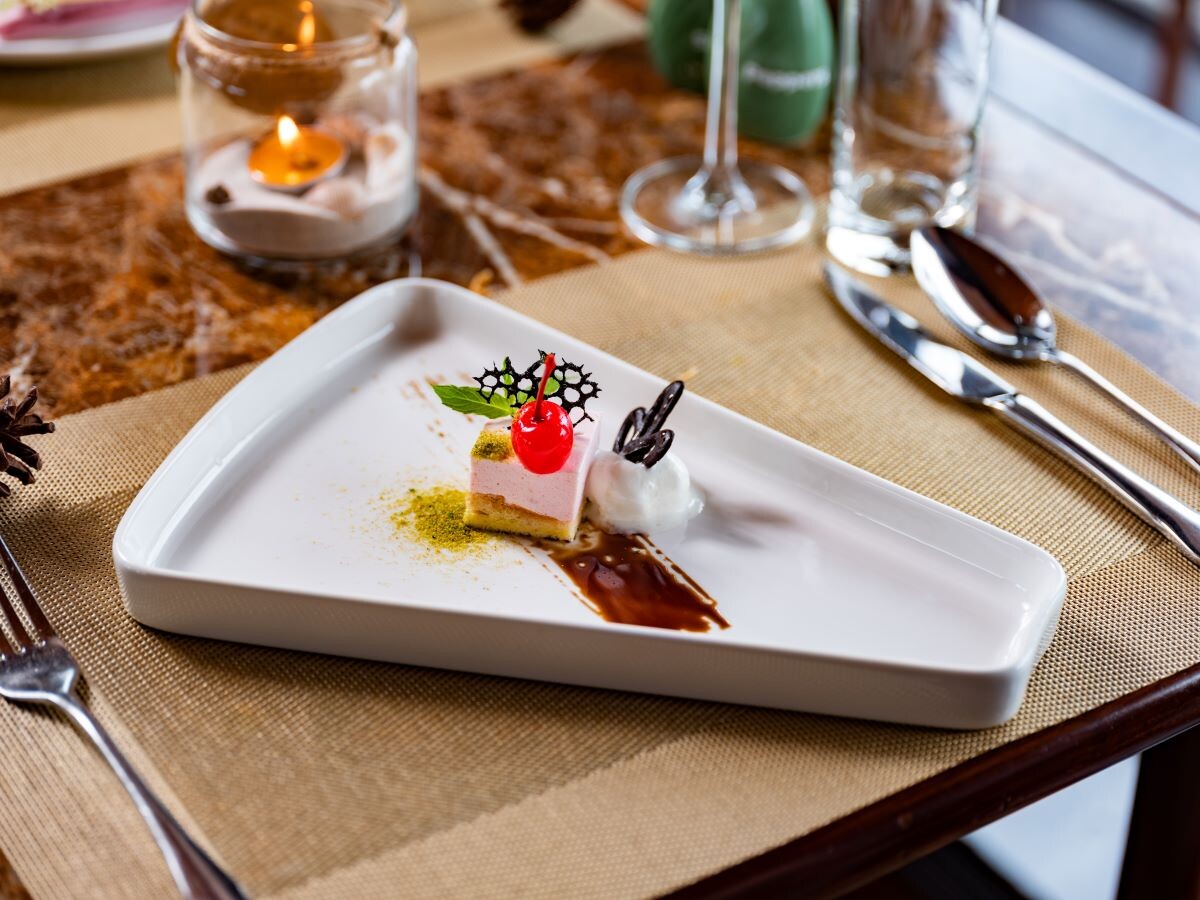 Hera Grand Luxury Cruise 3D2N