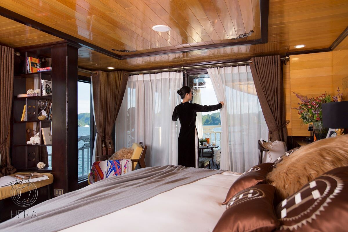 Hera Grand Luxury Cruise Heaven Suite Cabin (3)