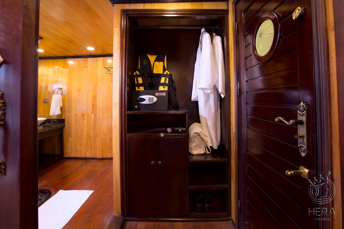 Hera Grand Luxury Cruise Ocean Suite Cabin (4)