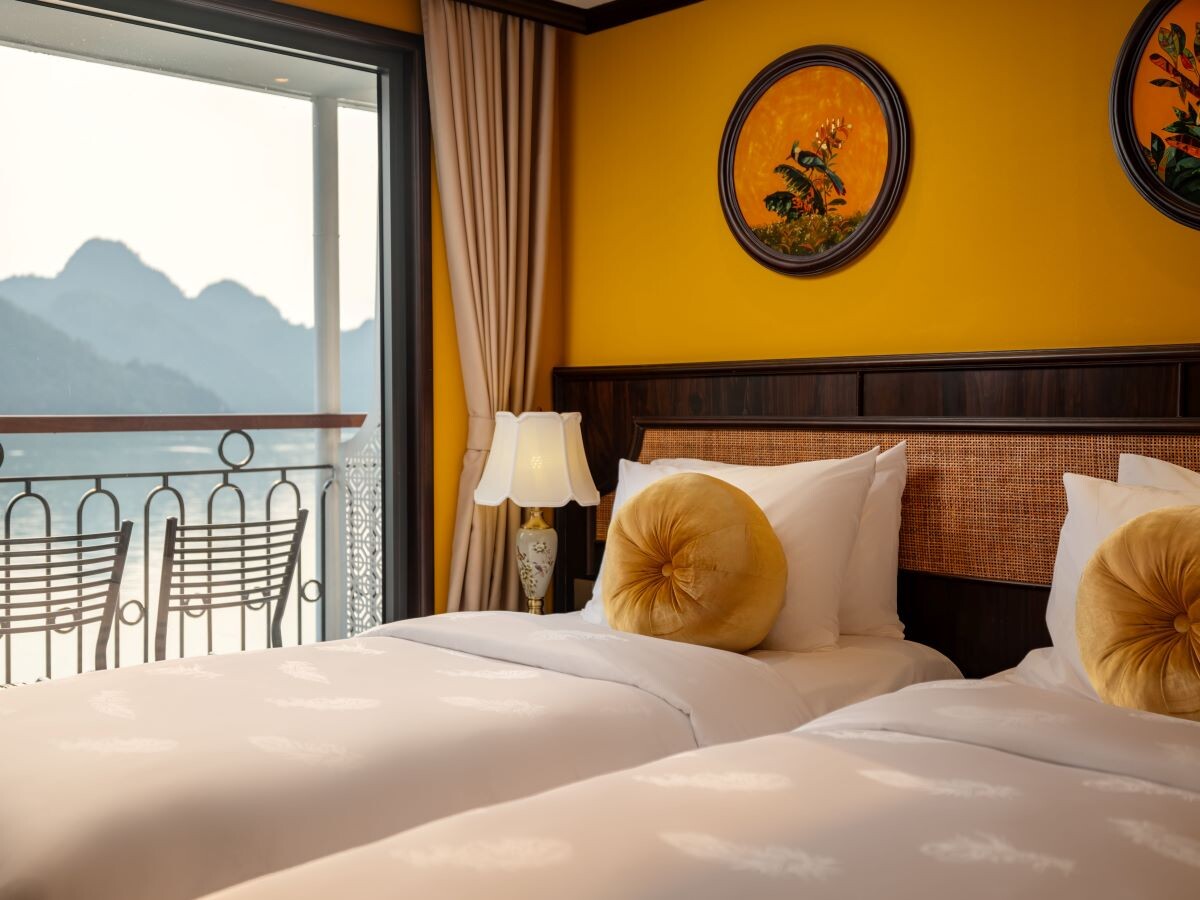 Indochine Grand Cruise Junior Suite Cabin (10)