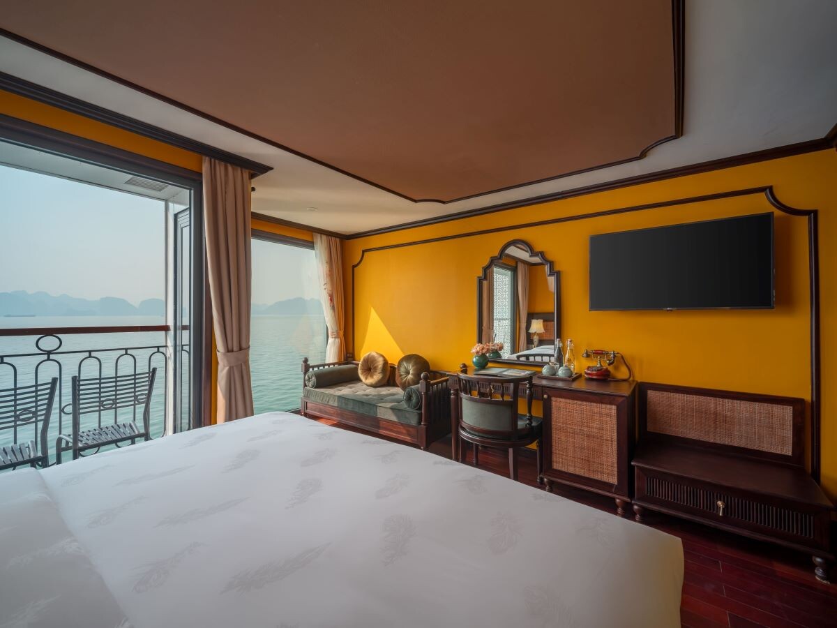 Indochine Grand Cruise Junior Suite Cabin (3)