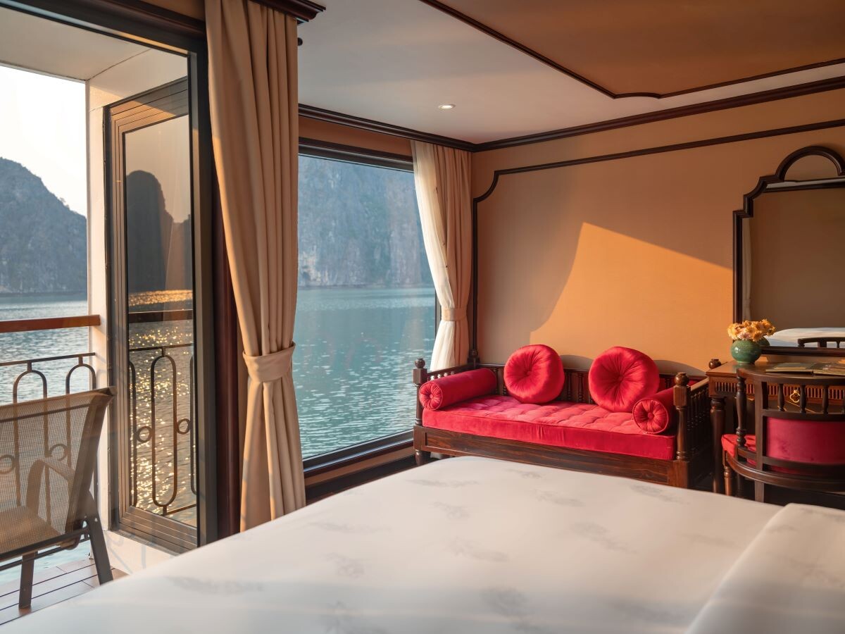 Indochine Grand Cruise Suite Cabin (6)