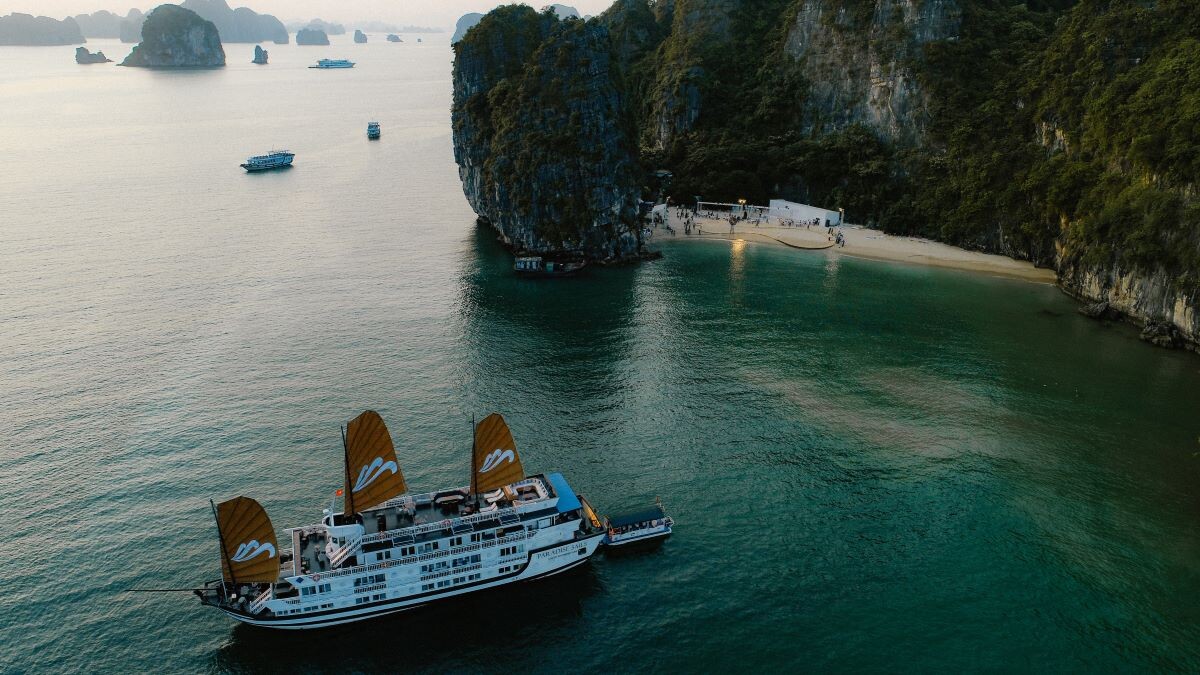Paradise Sails Cruise 2D1N