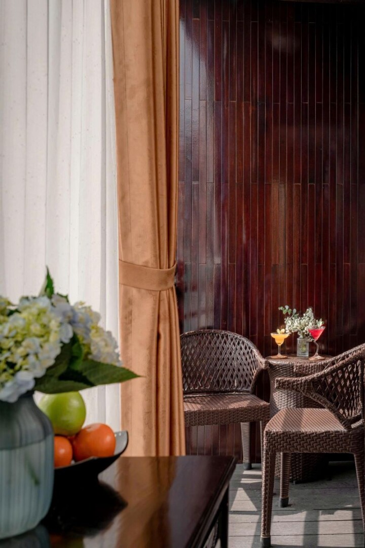 Athena Royal Cruise Deluxe Balcony Cabin (2)