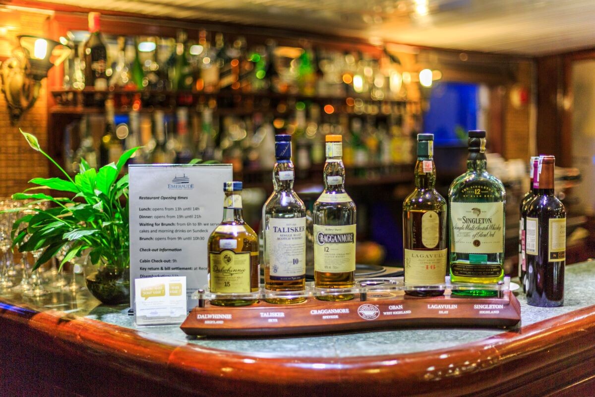 Emeraude Classic Cruise 2D1N