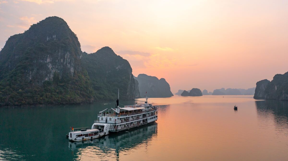 Emeraude Classic Cruise 2D1N