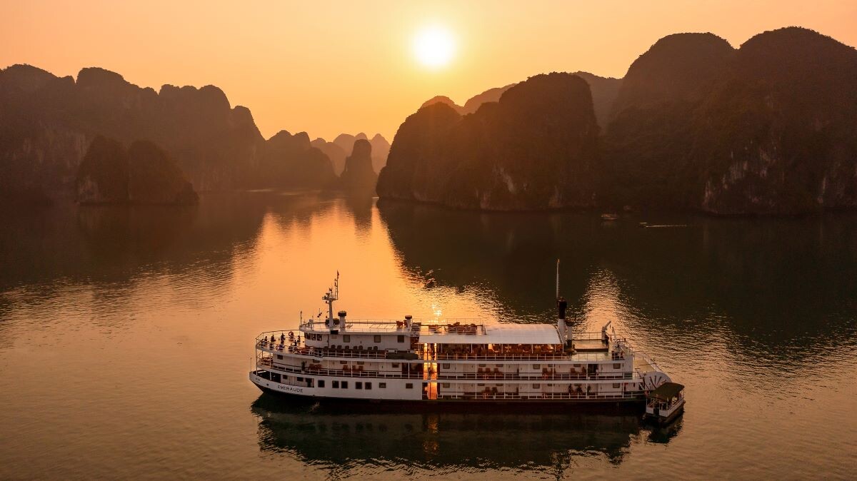 Emeraude Classic Cruise 2D1N